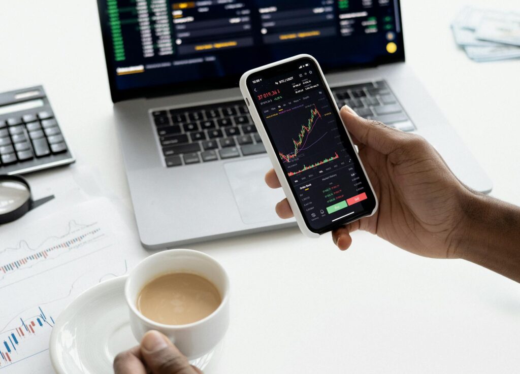 Global Markets Soar as Tech Stocks Rally and Geopolitical Tensions Ease: Key Financial Highlights