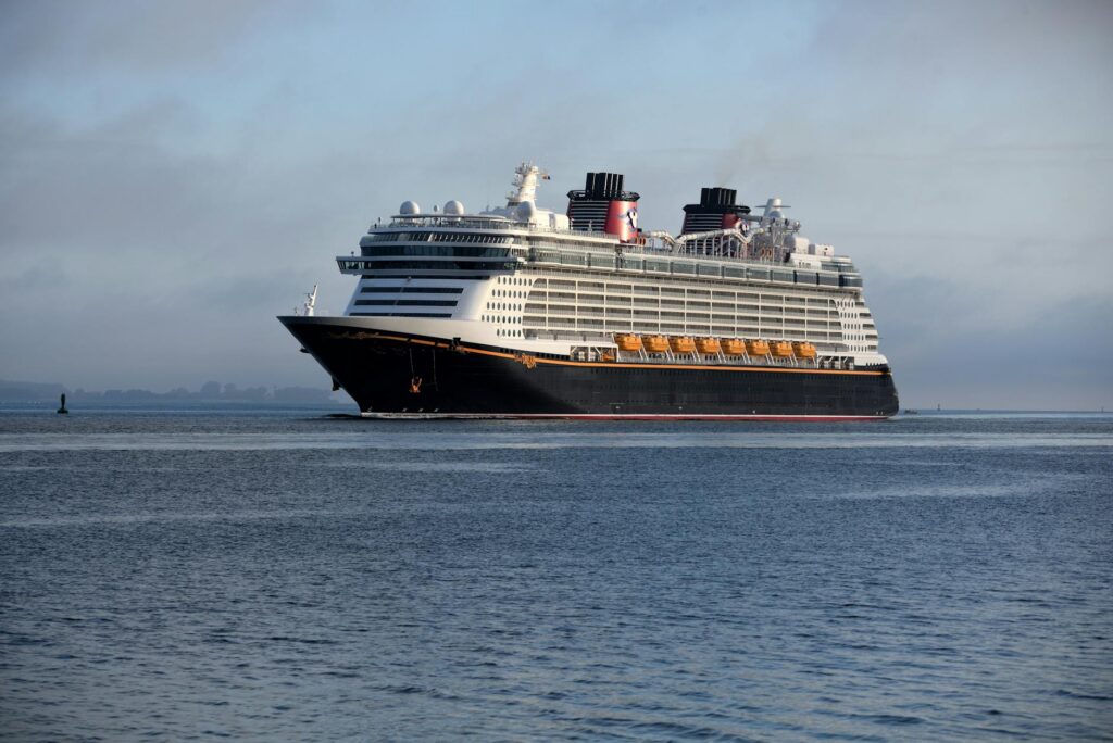 Global Markets in Turmoil: Fed Signals, BoE Twist, and EU's Massive Ukraine Lifeline Steal the Spotlight